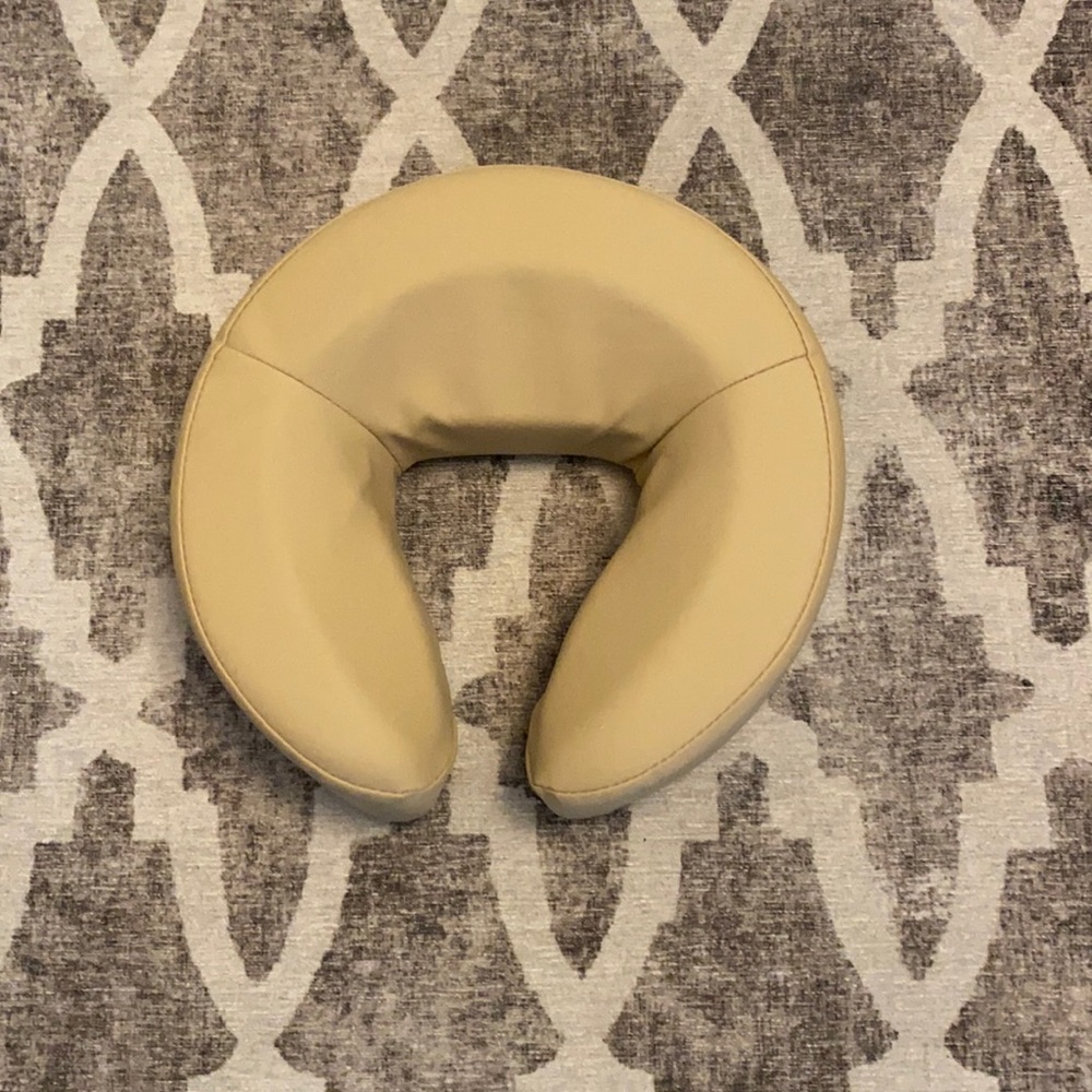 Unused massage face pillow